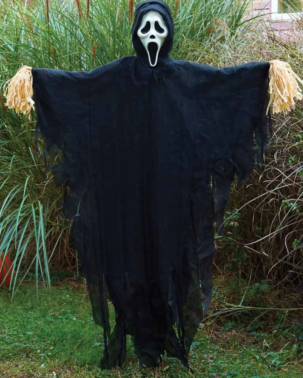 Fun World Ghost Face Scarecrow 1.5M Shop